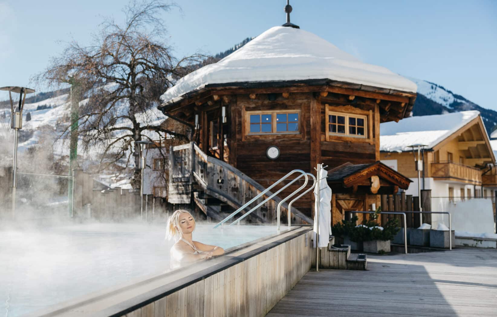 Outdoor Pool & Sauna Häuschen Alpine Palace